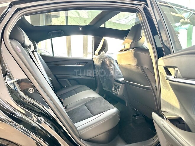 Toyota Camry-18