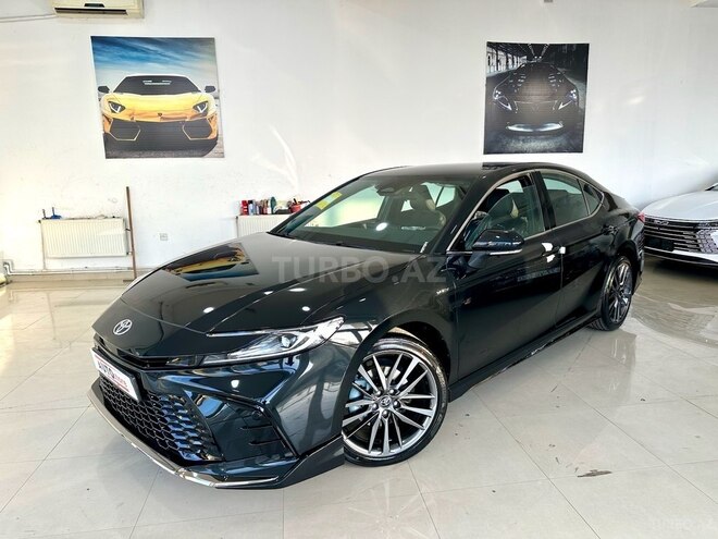 Toyota Camry-5
