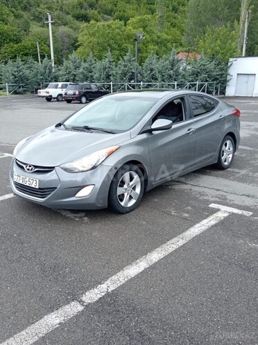 Hyundai Elantra 2013, 200,000 km - 1.8 л - Şəki
