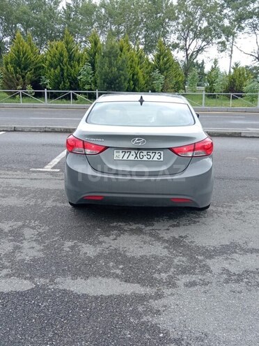 Hyundai Elantra 2013, 200,000 km - 1.8 л - Şəki