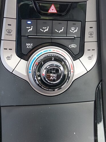 Hyundai Elantra 2013, 200,000 km - 1.8 л - Şəki