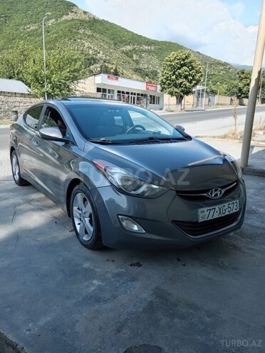 Hyundai Elantra 2013, 200,000 km - 1.8 л - Şəki