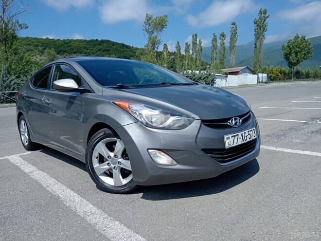 Hyundai Elantra 2013, 200,000 km - 1.8 л - Şəki