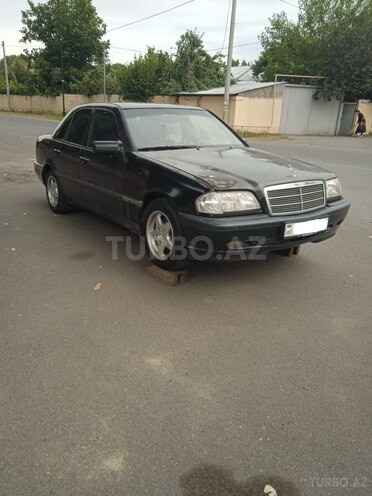 Mercedes C 220 1995, 377,000 km - 2.2 l - İsmayıllı