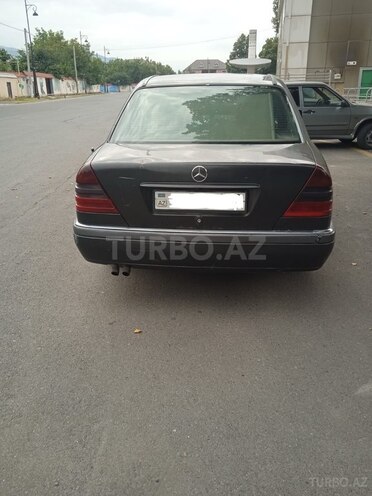 Mercedes C 220 1995, 377,000 km - 2.2 l - İsmayıllı