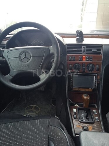 Mercedes C 220 1995, 377,000 km - 2.2 l - İsmayıllı