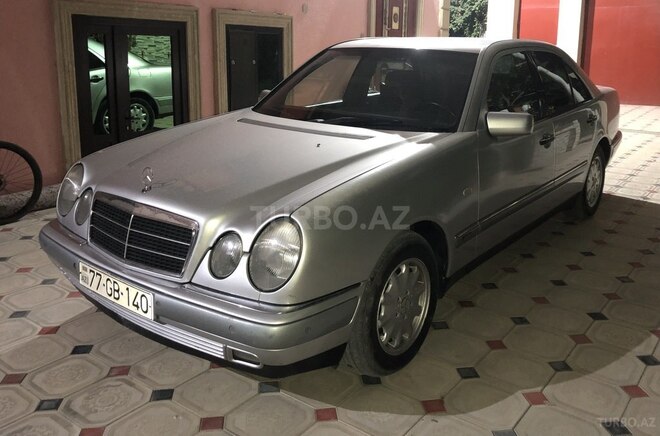Mercedes E 240 1999, 562,000 km - 2.4 l - Füzuli
