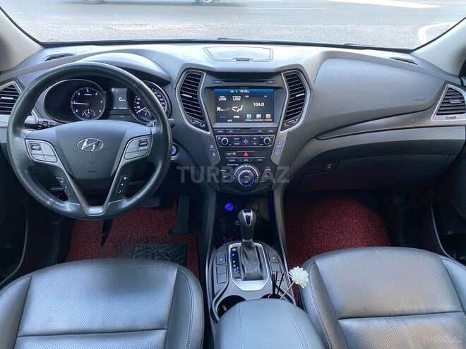 Hyundai Santa Fe-8