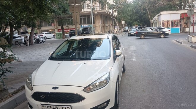 Ford Focus 2015, 203,000 km - 1.5 л - Bakı