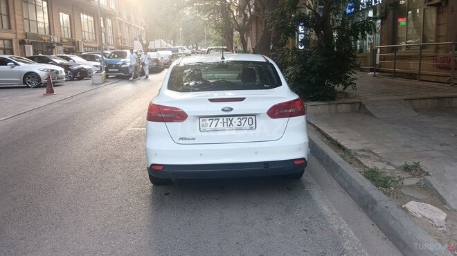 Ford Focus 2015, 203,000 km - 1.5 л - Bakı