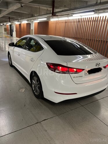 Hyundai Elantra 2018, 99,772 km - 2.0 л - Gəncə