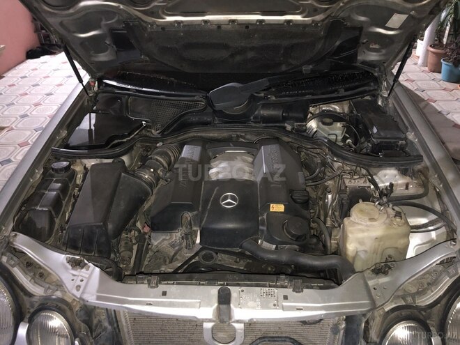 Mercedes E 240 1999, 562,000 km - 2.4 l - Füzuli