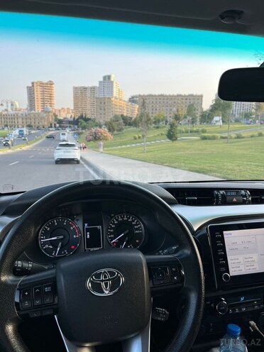Toyota Hilux 2020, 165,000 km - 2.4 l - Bakı