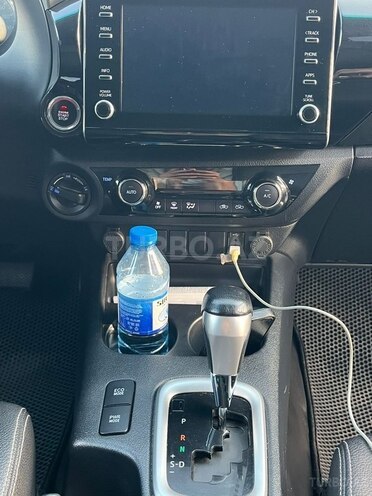 Toyota Hilux 2020, 165,000 km - 2.4 l - Bakı