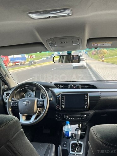 Toyota Hilux 2020, 165,000 km - 2.4 l - Bakı