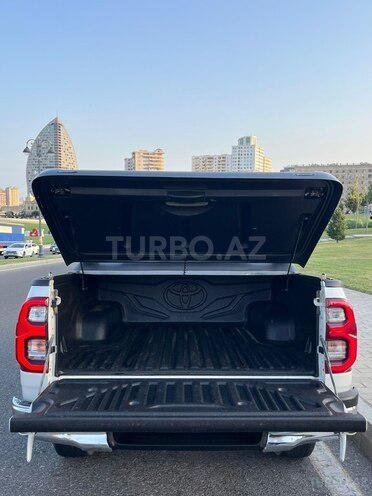 Toyota Hilux 2020, 165,000 km - 2.4 l - Bakı