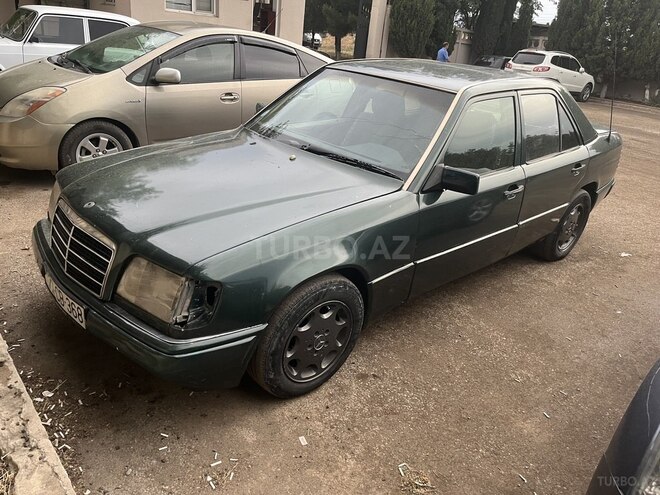 Mercedes E 250 1996, 255,888 km - 2.5 l - Gəncə