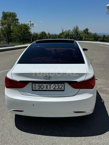 Hyundai Sonata-3