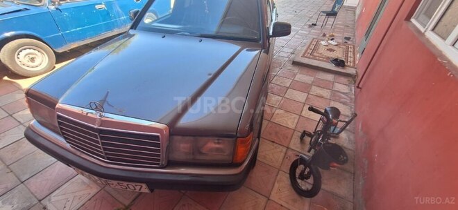 Mercedes 190 1991, 361,263 km - 1.8 l - Bakı