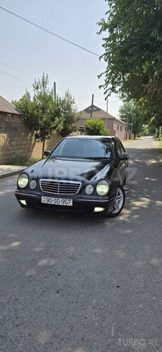 Mercedes E 280 2001, 430,000 km - 2.8 l - İmişli