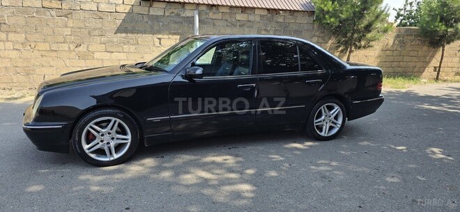 Mercedes E 280 2001, 430,000 km - 2.8 l - İmişli