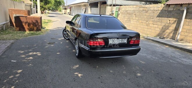 Mercedes E 280 2001, 430,000 km - 2.8 l - İmişli