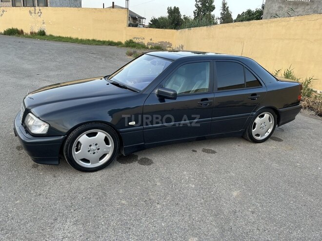 Mercedes C 200 2000, 295,000 km - 2.0 l - Salyan