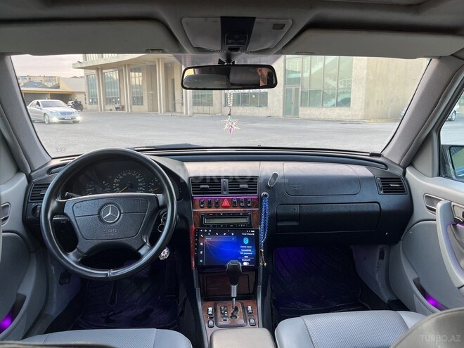 Mercedes C 200 2000, 295,000 km - 2.0 l - Salyan