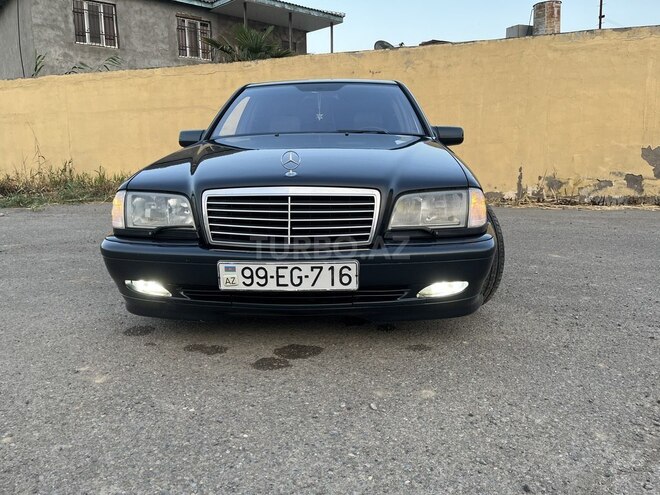 Mercedes C 200 2000, 295,000 km - 2.0 l - Salyan
