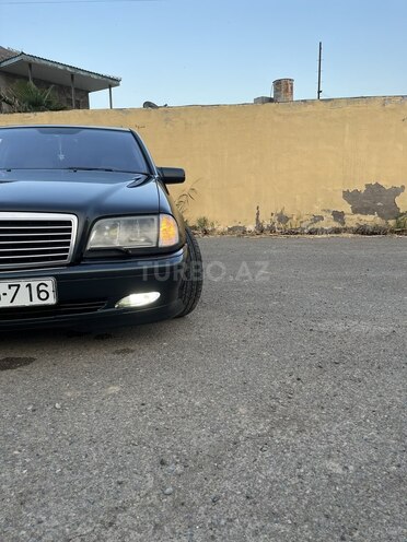 Mercedes C 200 2000, 295,000 km - 2.0 l - Salyan
