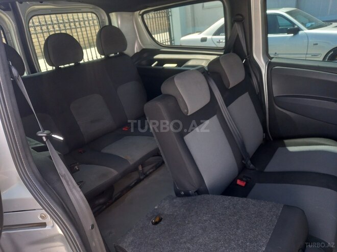 Fiat Doblo 2011, 250,480 km - 1.6 l - Bakı