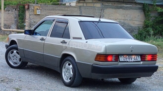 Mercedes 190 1990, 245,000 km - 2.0 l - Bakı