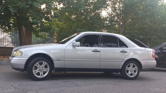 Mercedes C 180 1994, 250,000 km - 1.8 l - Bakı