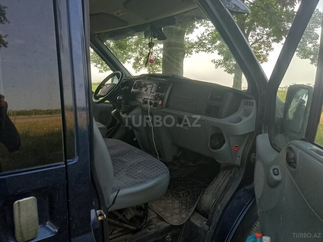 Ford Transit 2009, 228,267 km - 2.4 l - Astara