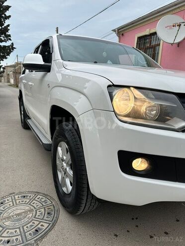 Volkswagen Amarok-16