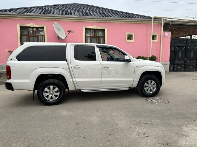 Volkswagen Amarok-15