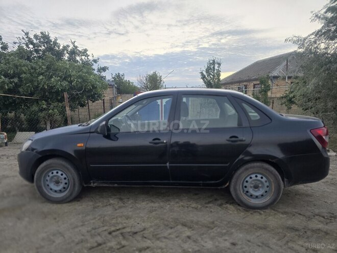 LADA (VAZ) Granta 2013, 349,000 km - 1.6 l - Salyan