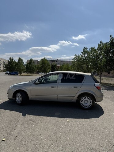 Opel Astra 2006, 241,000 km - 1.4 l - Gəncə