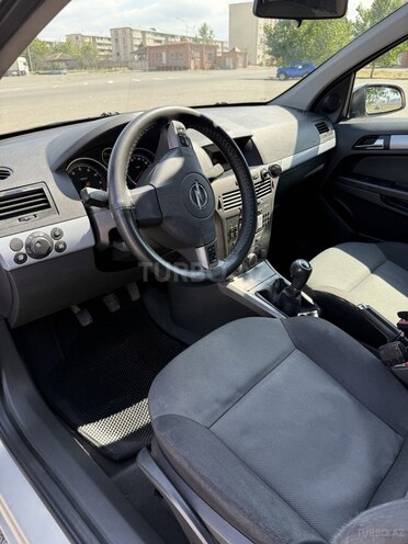 Opel Astra 2006, 241,000 km - 1.4 l - Gəncə