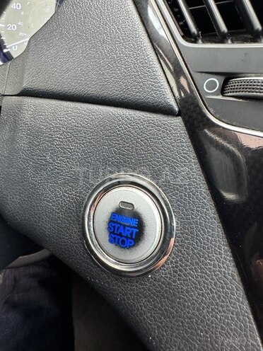 Hyundai Sonata-33