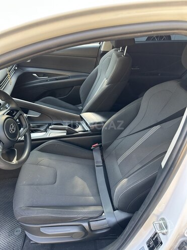 Hyundai Elantra 2022, 82,241 km - 1.6 л - Bakı
