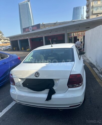 Volkswagen Polo 2018, 45,000 km - 1.6 l - Bakı