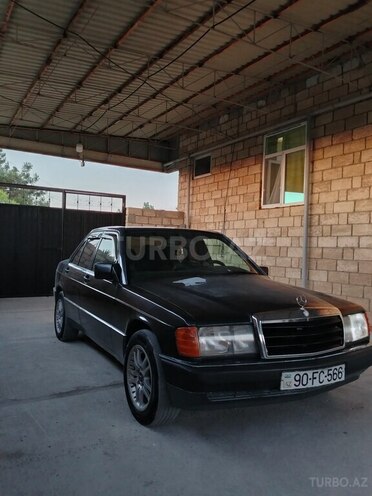 Mercedes 190 1993, 93,711 km - 2.0 l - Salyan