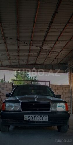Mercedes 190 1993, 93,711 km - 2.0 l - Salyan