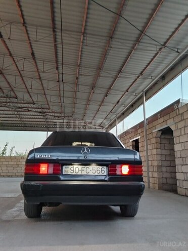 Mercedes 190 1993, 93,711 km - 2.0 l - Salyan
