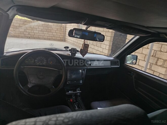 Mercedes 190 1993, 93,711 km - 2.0 l - Salyan