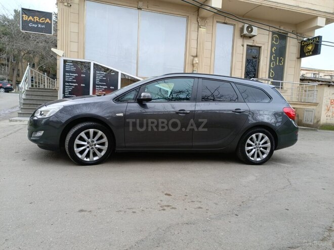 Opel Astra 2012, 241,000 km - 1.4 l - Bakı