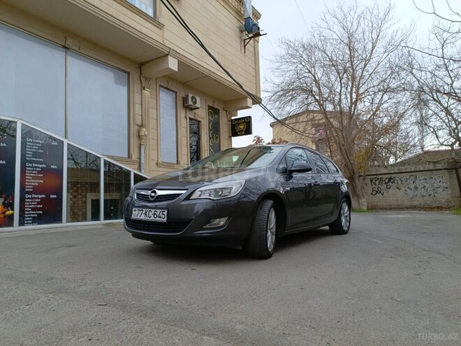 Opel Astra 2012, 241,000 km - 1.4 l - Bakı