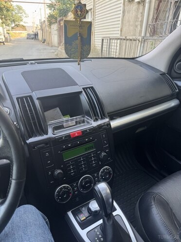 Land Rover Freelander 2009, 199,000 km - 3.2 л - Bakı