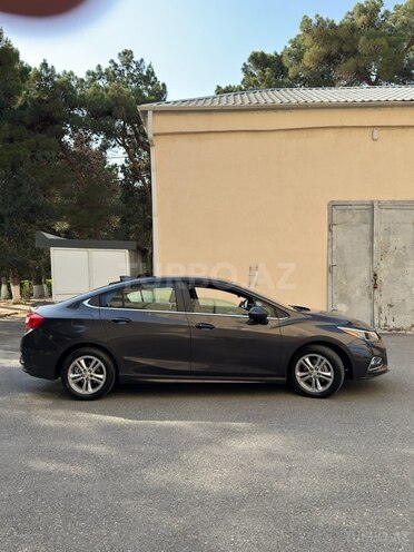 Chevrolet Cruze-5